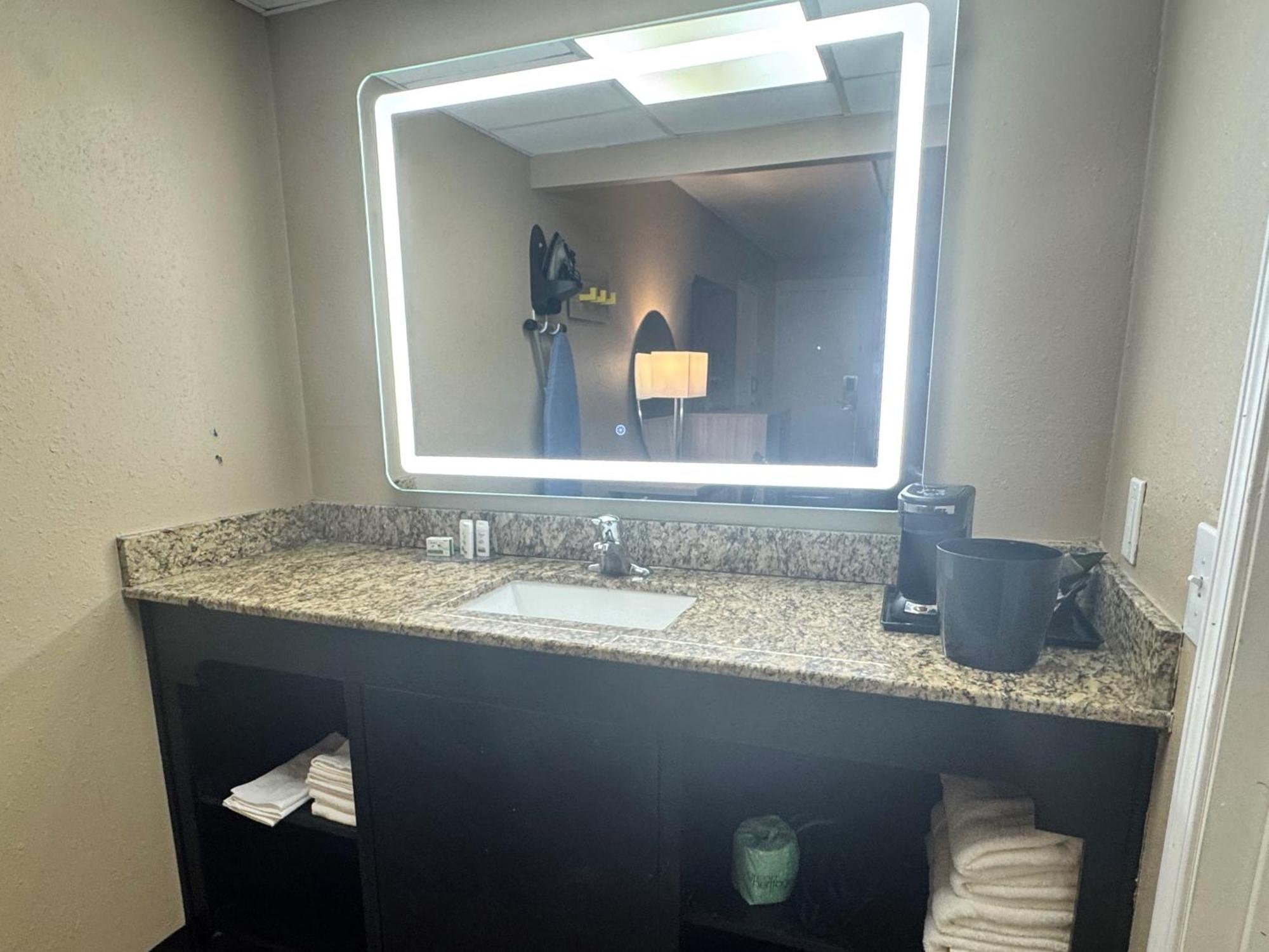 Hotel Super 8 By Wyndham Corpus Christi Airport Esterno foto